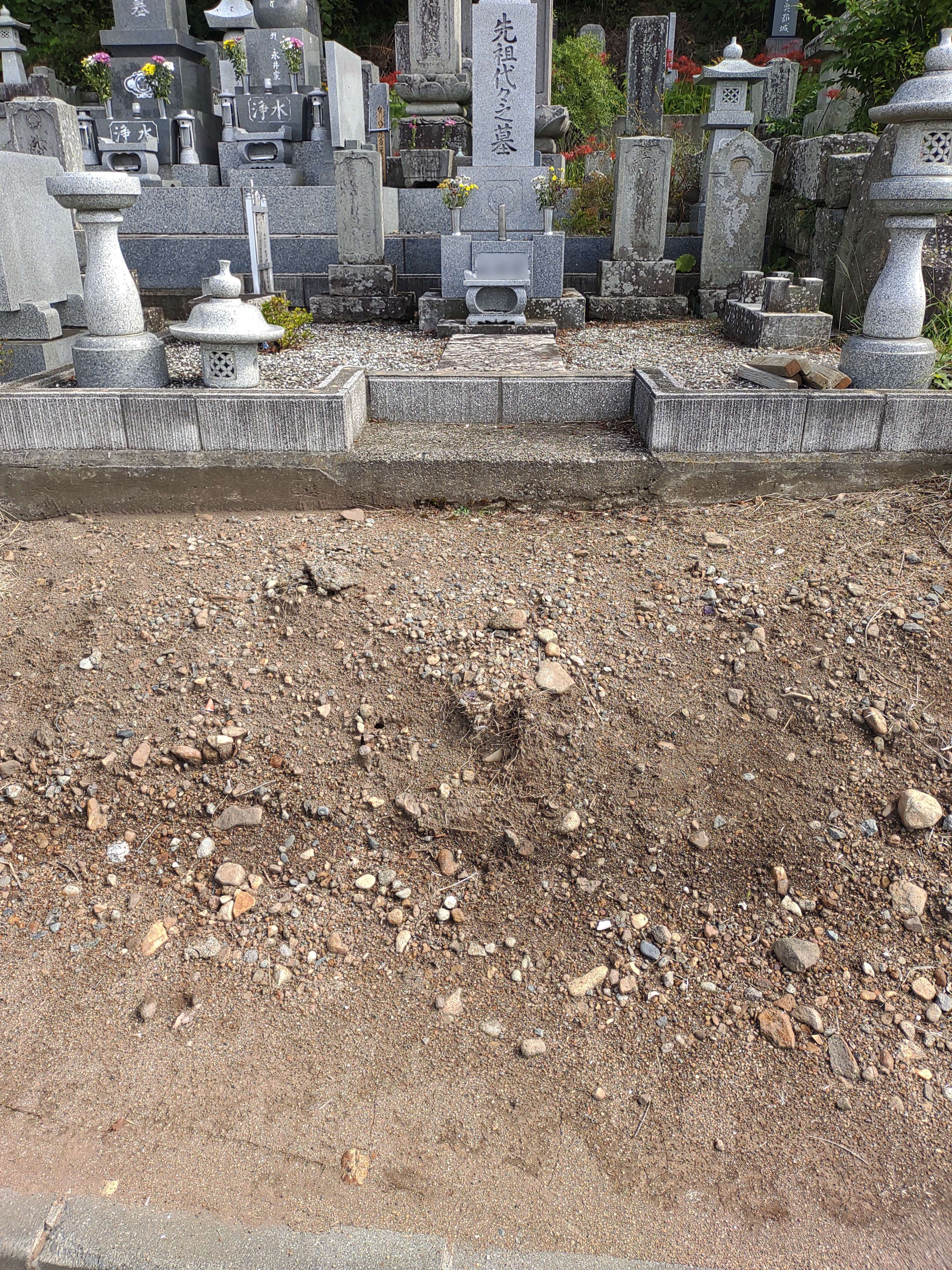 中野市にて、お墓の階段を作成しました！ | 小林石材店【公式】長野県